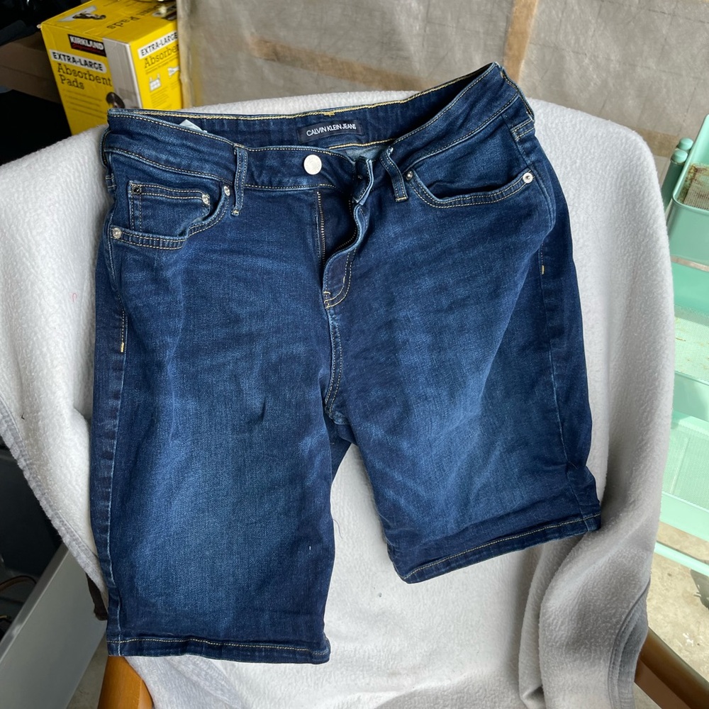 Calvin Klein knee shorts